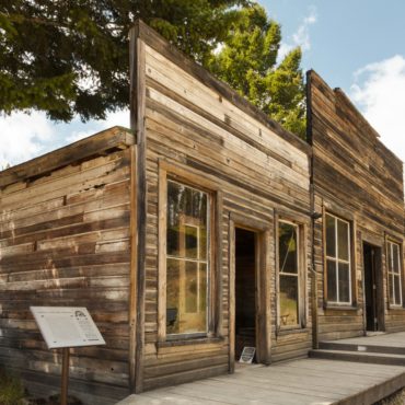 Epic visit : the ghost town of Hornet, Montana.